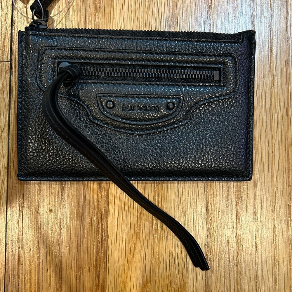 Balenciaga Neo Classic Long Coin And Card Holder. Brand new never used